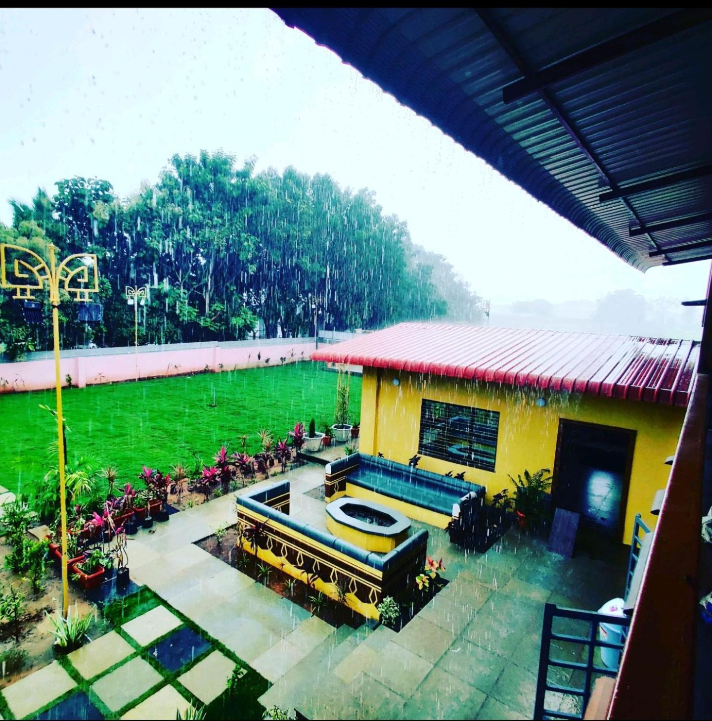 Kashmir Farmhouse - Hyderabad Villa Exterior foto